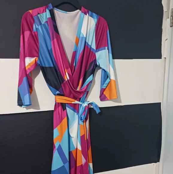 Women Multicolor block tie belted maxi dress - Picture 2 of 13